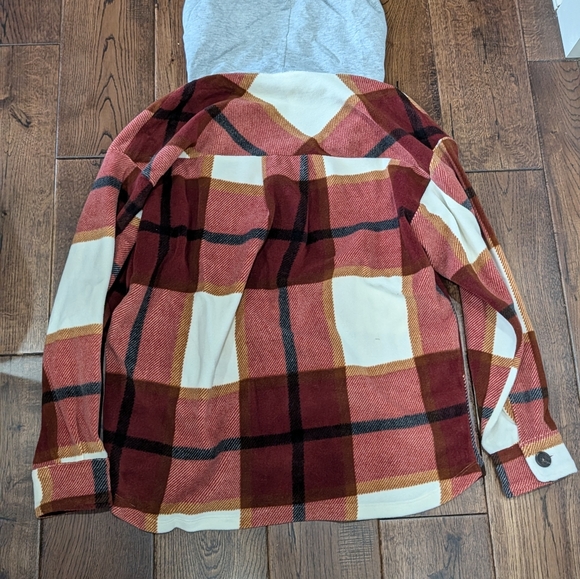 Zenana Shacket - Picture 3 of 3